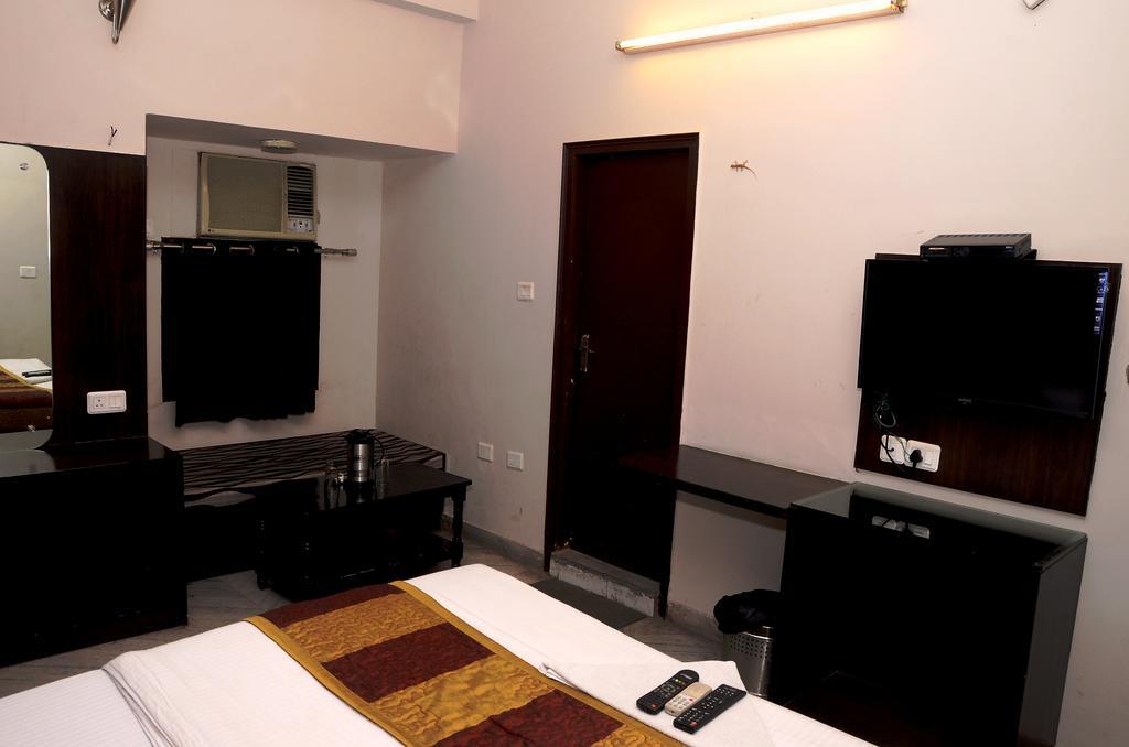 Hotel Kartikey Jaipur Exterior photo